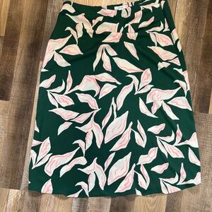 Nine West Dark Green and Light Pink Leaf Pencil Skirt